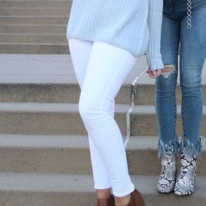 Old Navy White Rockstar Midrise Skinny Jean - Size 10 Regular